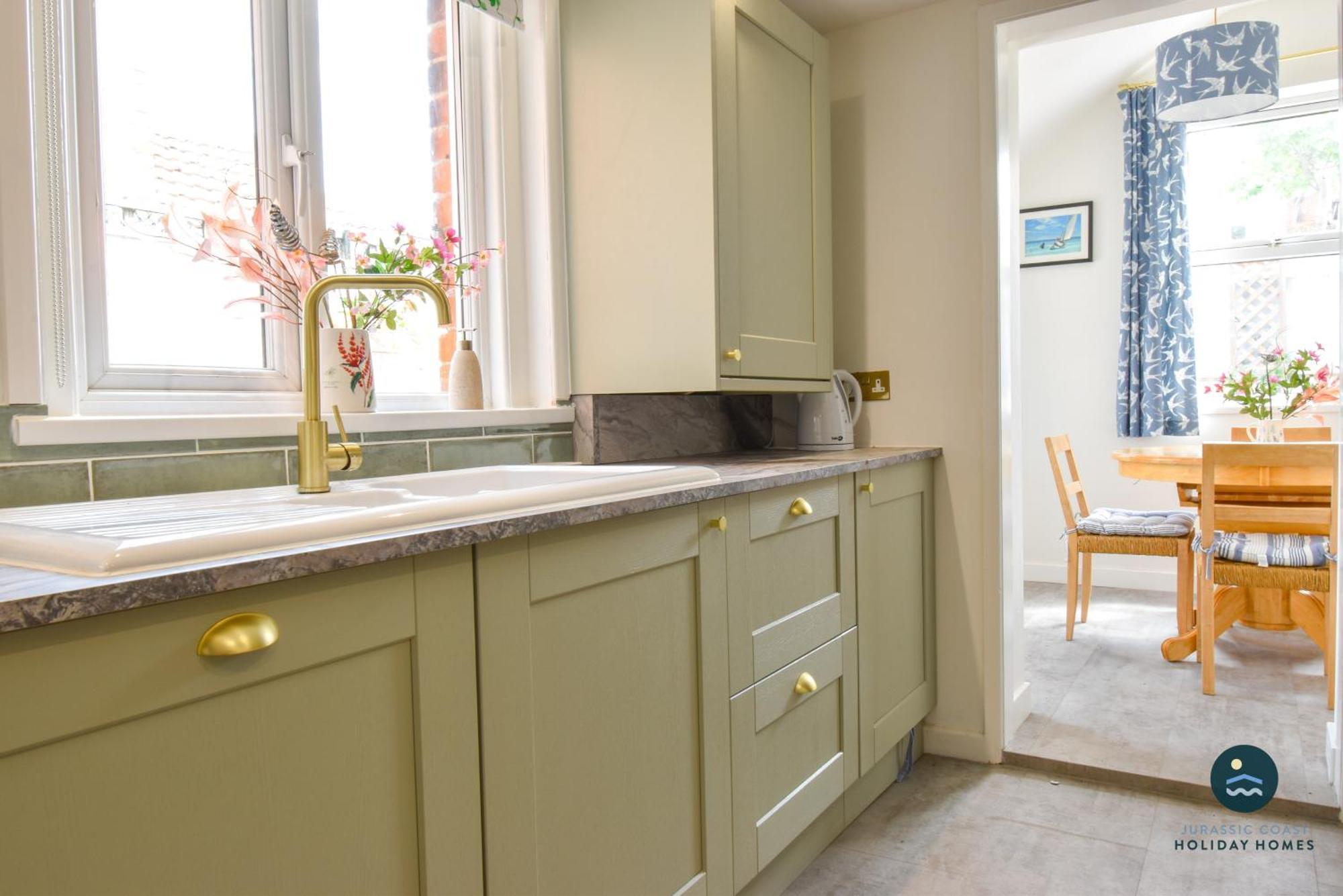 Silks Sails Harbourside Holiday Cottage Weymouth Exterior photo